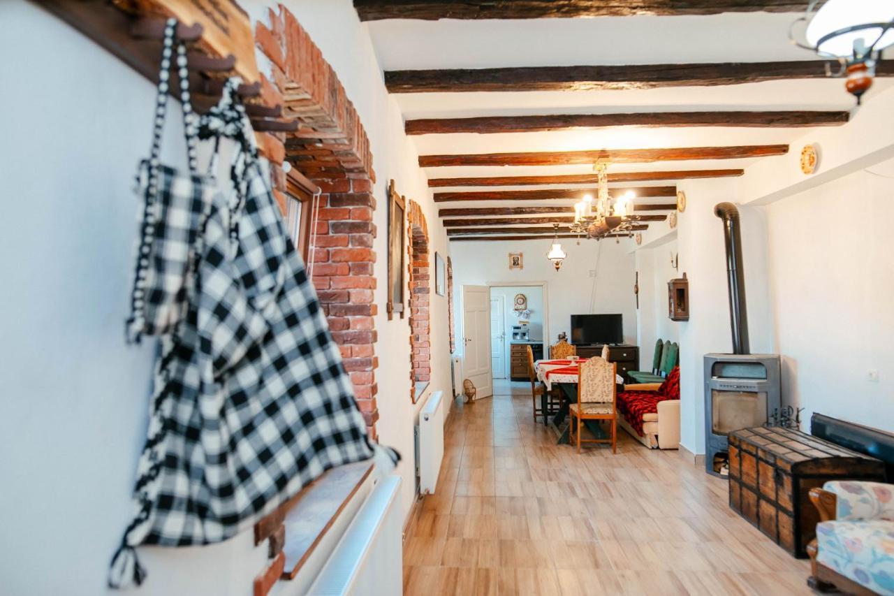 Casa Pe Valea Hartibaciului Pensionat Barcut Exteriör bild