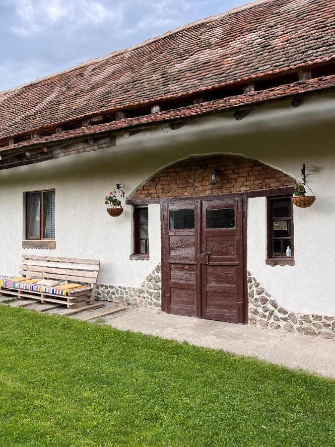 Casa Pe Valea Hartibaciului Pensionat Barcut Exteriör bild